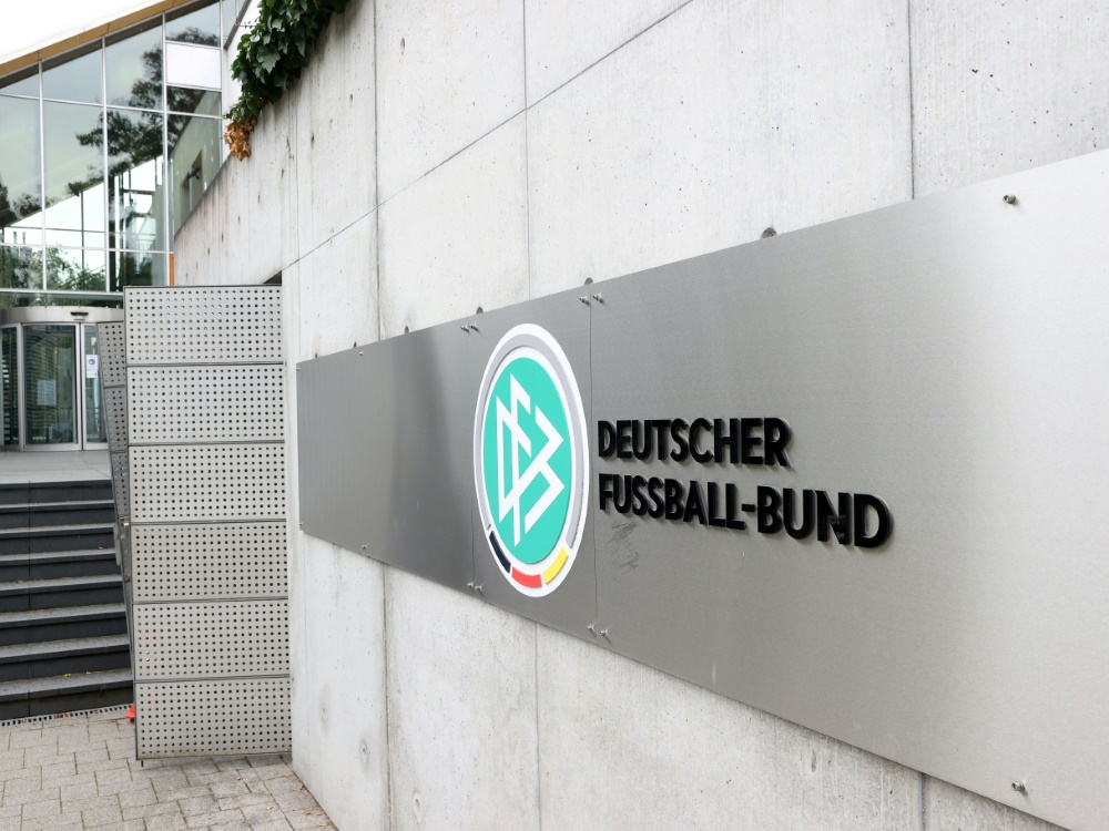 Dfb Schafft Anlaufstelle Für Sexuelle Und Geschlechtliche Vielfalt 