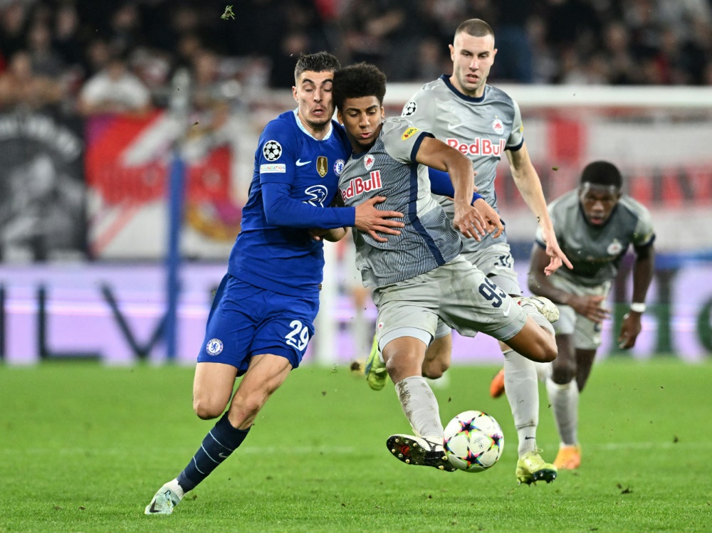 Havertz läuft bei Chelsea meist als Mittelstürmer auf (© AFP/SID/JOE KLAMAR)