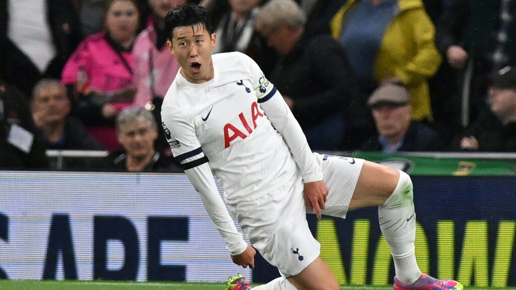 Foto: An zwei Toren beteiligt: Hotspur-Kapitän Heung-Min Son © AFP/SID/Glyn KIRK