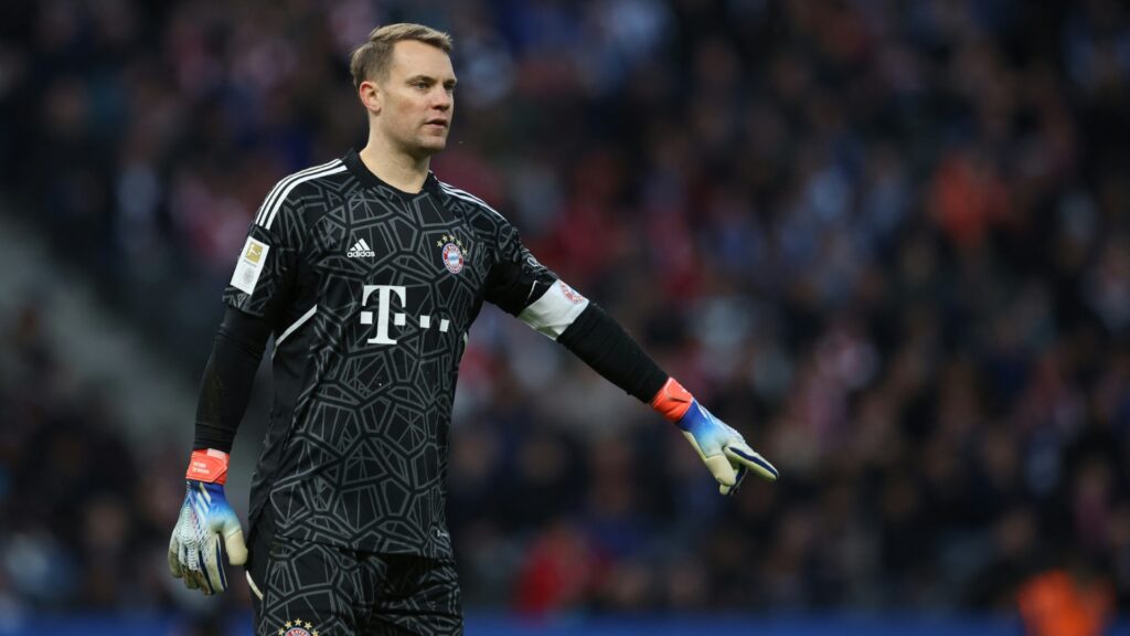 Foto: Manuel Neuer feiert Comeback © AFP/SID/RONNY HARTMANN