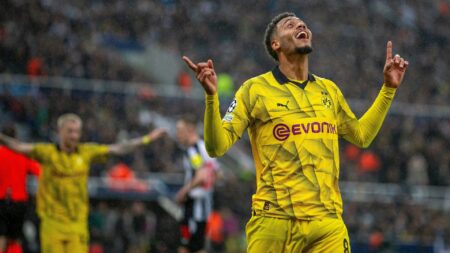 Bild: "Vertrauen in Gott und Jesus": BVB-Star Felix Nmecha (© www.imago-images.de/SID/IMAGO/Vagelis Georgariou)