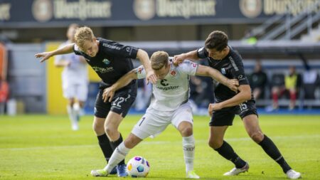 Foto: St.Pauli behauptet Tabellenführung © IMAGO/Moritz Mueller/SID