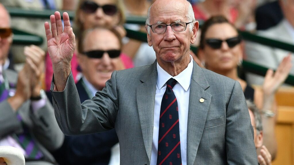 Bild: Fußball-England trauert: Bobby Charlton ist tot (© AFP/SID/BEN STANSALL)