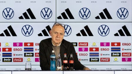 Bernd Neuendorf hofft auf ein friedliches Fußballfest (© AFP/SID/ANDRE PAIN)