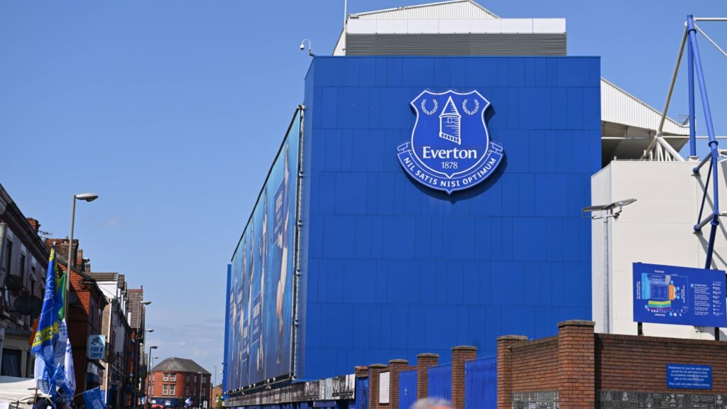 Everton will gegen die Rekordstrafe in Berufung gehen (© www.imago-images.de/SID/IMAGO/Allstar Picture Library Ltd)